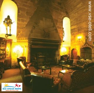 Фото #1Borthwick Castle (Бортвик Кастл)