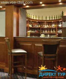 Фото #1Hollow on the Square Suites (Холлоу Скуеар Сьютс)