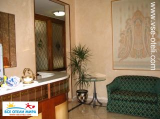 Фото #1Accademia (Aкадемия)