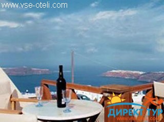 Фото #1Merovigliosso Studios and Apts. (Меровиглиоссо Студиос Энд)