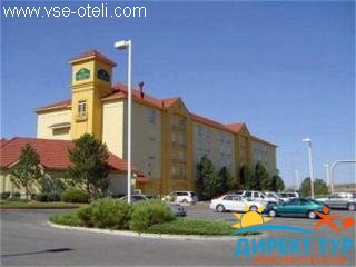 Фото #1Quality Inn & Suites Albuquerque West (Quality Inn & Suites Albuquerque West)