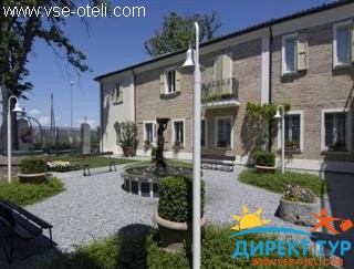 Фото #1Villa Roncuzzi Hotel (Villa Roncuzzi Hotel)