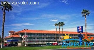 Фото #1Motel 6 Twentynine Palms (Motel 6 Twentynine Palms)