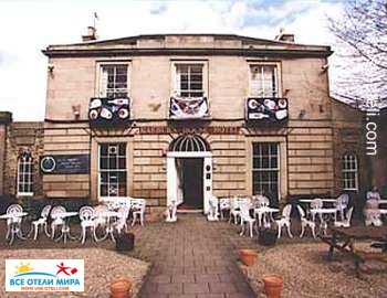 Фото #1Raeburn House (Раеберн Хаус)