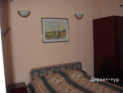 minihouse bedroom1