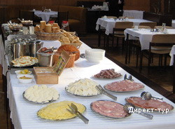 breakfast_buffet