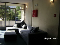 hotel_hall
