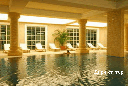 Splendid_inside_pool