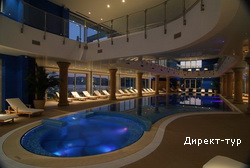 Inside_pool