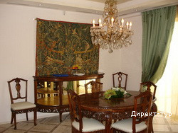 Penthouse_suite_diningroom
