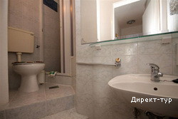App1_bathroom