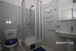 Studio8_bathroom
