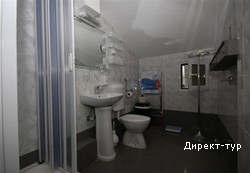 App15_bathroom