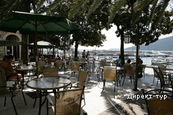 cafe-terrace